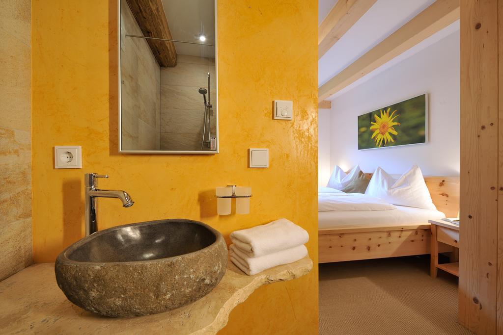 Ur-Natur Appartements Maria Alm am Steinernen Meer Buitenkant foto